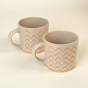 Juego de Tazas de Café de Cerámica con Diseño Ondulado Hecho a Mano, 2 Tazas de 200 ml Aptas para Lavavajillas con Cuchara, Taza de Agua Sublime para Uso Personalizado, Regalos - Product Image 2