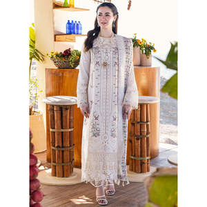 QALAMQAR Ensemble 3 pièces : Chemise brodée, Dupatta en mousseline imprimée et Pantalon pour Printemps/Été - BIC-4652 - Product Image 1