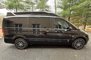 Mercedes-Benz Metris Explorer Conversion d'occasion 2023 - Product Image 2