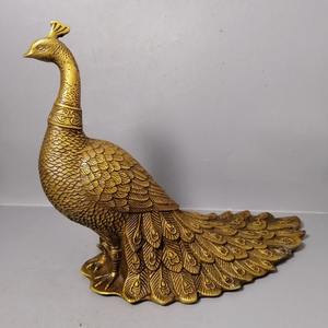 Esculturas de latón verticales modernas - Product Image 4