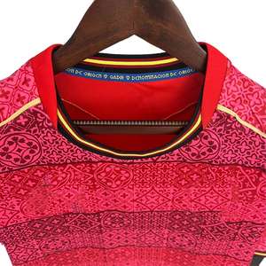 Uniforme de Fútbol al por Mayor, Ropa Deportiva de Invierno y Verano, Diseños con Servicio OEM, Jersey de Fútbol de Malla Sublimada en Blanco - Product Image 2