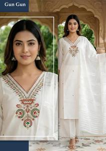 Kurti de Tela Viscosa Vetican a la Moda con Plazo Interior, Atuendo Multiusos para Trabajo, Viajes, Compras y Reuniones Nocturnas - Product Image 6