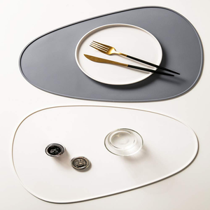 Plaque de table en cuir de qualité supérieure Tapis de ménage Look royal Utilisation quotidienne disponible dans toutes les couleurs à vendre - Product Image 5