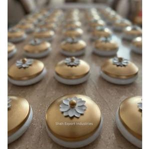 White With Gold Round Hammered Metal Candle Bowl With Flower <b>Knob</b> Lid for Wedding and Festival Decor Candle Bowls - Product Image 4