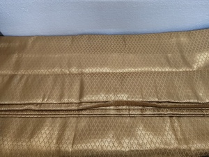 Tissu de soie brocart de luxe pour vêtements, robes et décoration intérieure, tissu de soie brocart en gros, texture riche, motifs vibrants - Product Image 2