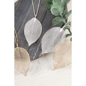 Collier en feuille HDN1513, colliers superposés tendance avec détails en filigrane - Product Image 1