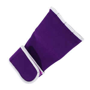 Équipement d'entraînement de qualité supérieure pour gants de boxe MMA avec gants intérieurs rembourrés en gel et enveloppements pour les mains - Product Image 6