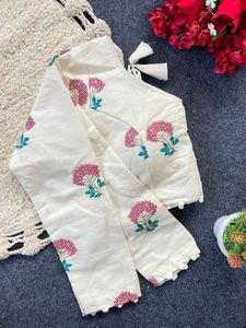 La última Blusa con estilo de algodón Khadi puro de Boutique India Producto más vendido Ropa lista para usar Diseñador Algodón Color blanco Lo último - Product Image 2