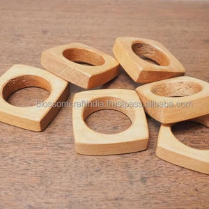 แหวนรองผ้าเช็ดปากไม้ ทำจากไม้ธรรมชาติ เป็นมิตรกับสิ่งแวดล้อม ตกแต่งโต๊ะอาหาร สำหรับใช้ในบ้าน ห้องครัว ร้านอาหาร งานแต่งงาน งานอีเว้นท์ และงานปาร์ตี้ - Product Image 1