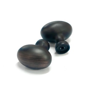 Tiradores y perillas de muebles con tirador de cajón cuadrado de lujo moderno para armario de cocina Go - Product Image 1