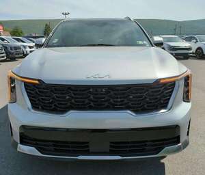 Clean 2025 K i a Sor ento Hybrid SX Prestige AWD con asientos de cuero Sistema de navegación de techo solar de arranque remoto Asientos de tercera fila - Product Image 1