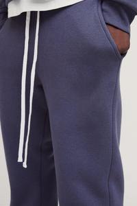 Pantalones Deportivos Holgados de Estilo Retro para Hombre, Diseño de Panel Lateral, Ajuste Cómodo, Ligeros, Flexibles y Modernos - Product Image 5