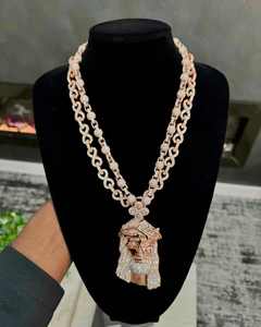 Dernier modèle personnalisé de pendentif hip-hop classique pour enfants en or jaune 18 carats plaqué, avec moissanite et breloque prénom personnalisée, cadeau - Product Image 6