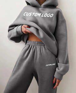 Conjunto de pantalones y Sudadera con capucha en blanco de gran tamaño para mujer con logotipo, conjunto de chándal para correr de color sólido con hombros caídos - Product Image 1