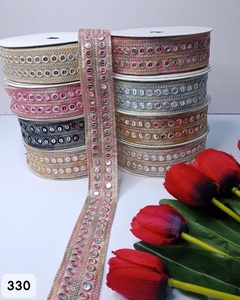 Dentelles brodées artisanales de qualité supérieure en tissu dupion, résistantes à l'eau, sur mesure pour les bordures, les robes de mariée, les lehengas et les saris - Product Image 2