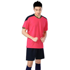 Camisetas de Fútbol Sublimadas con Impresión Personalizada, 100% Poliéster, Secado Rápido, Cuello en V, Manga Corta, Unisex, para Adultos, OEM, Venta al Por Mayor - Product Image 5