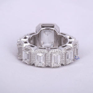 Minimalista de lujo Venta caliente Esmeralda Halo Corte redondo DEF Claridad Moissanite Hip Hop Anillo de diamantes en anillo de plata esterlina 925 - Product Image 3