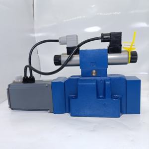 วาล์วทิศทางแบบนำร่องดำเนินการตามสัดส่วน4wrke R900705351 4wrke 16 W6-125L-34/6EG24K31/F1D3M - Product Image 4