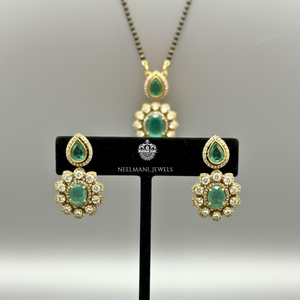 Ensemble de bijoux fins et tendance Green Stone Mangal Sutra avec diamants pour mariages, fêtes, cadeaux, anniversaires, fiançailles, anniversaires de naissance - Product Image 2