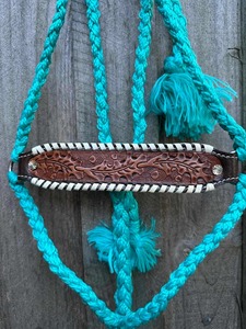 Cabestro de Cuero Ecuestre para Entrenamiento de Caballos, Cabestro de Cuero Hecho a Mano con Cuerda de Nailon de Diseño y Correa a Precio Económico - Product Image 2