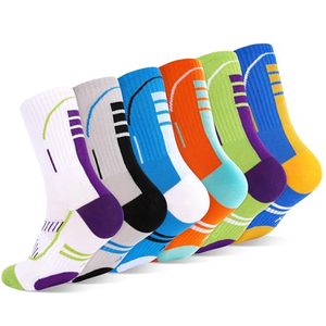 Nouvelles Chaussettes de Sport à Compression Personnalisées Antidérapantes en Tricot Solide avec Impression Numérique pour Football et Soccer, Modèle Standard d'Été - Product Image 1
