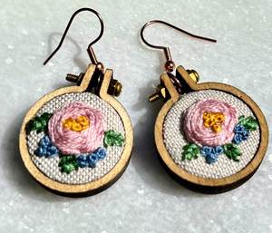 Pendientes de Corazón Bordados, Pendientes Personalizados con Múltiples Cuentas, Joyería Festiva para Mujer al Mejor Precio, Pendientes con Cuentas - Product Image 5