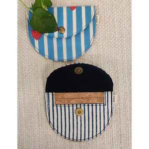 Ensemble de 2 mini-portefeuilles style preppy à rayures et motif cœur, portables avec doublure en coton et décoration boutonnée - Product Image 1