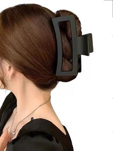 กิ๊บหนีบผมเคลือบเงาสำหรับสาวใช้ในชีวิตประจำวันและปาร์ตี้ใส่อุปกรณ์ทำทรงผม - Product Image 5