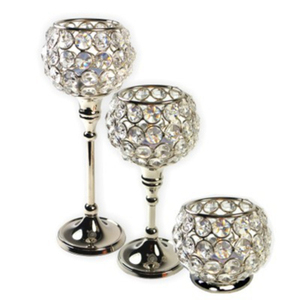 Ensemble de 3 bougeoirs votifs en cristal et métal, finition soignée, parfaits pour la décoration de table en intérieur et en extérieur, nouveaux prix - Product Image 4