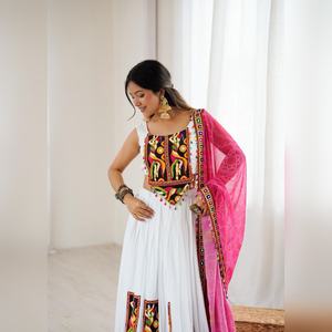 Lehenga Choli cousu, tenue de soirée, designer indien, mariage, femmes, travail lourd, robe de mariée en gros et pas cher - Product Image 5