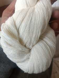 Fil de soie naturel ahimsa eri peace sur mesure, disponible dans des comptes plus fins, idéal pour la teinture par les artistes du textile et les magasins de fils - Product Image 2