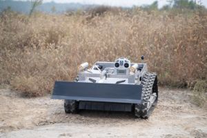 เครื่องตัด<span class=keywords><strong>หญ้า</strong></span>หุ่นยนต์<span class=keywords><strong>ตัด</strong></span><span class=keywords><strong>หญ้า</strong></span>ที่มีความกว้างในการตัด550มม. และการควบคุมระยะไกลได้รับการรับรองจาก CE และ EPA - Product Image 3