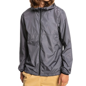 Vente d'usine, veste coupe-vent en toile unie pour homme, couleur personnalisée, logo sur le devant, respirante, nouveau style, design de rue, hiver 2026 - Product Image 1