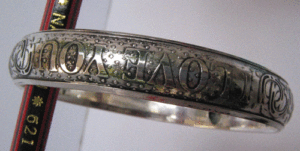 Metal <b>Bangle</b> for Gift Occasions - Product Image 1
