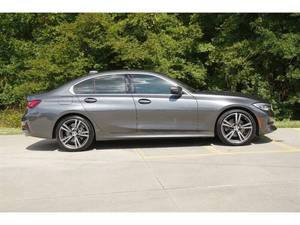รถยนต์ BMW ซีรีส์ 3 รุ่น 330i xDrive AWD 330i xDrive 4 ประตู ซีดาน มือสอง สภาพดี ขาย - Product Image 6