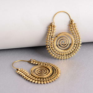 Vendeur chaud 2023 belle boucle d'oreille tourbillon long léger en laiton massif boho vintage boucle d'oreille bijoux pour femmes style - Product Image 3