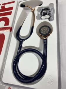 Estetoscopio médico manual de dos caras Clase I de tecnología avanzada Diseño negro clásico - Product Image 3