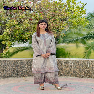 Robe en velours, modèles de robes en velours, robe en velours de haute qualité, robe en velours élégante, shalwar kameez en velours, tissu en velours respirant - Product Image 3