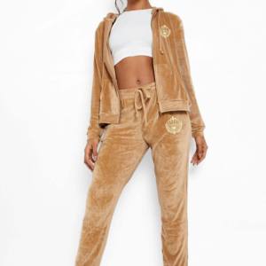 Superbe qualité Slim Fit Survêtement Velours Survêtement Femmes Zip Concevez Votre Propre Survêtement Femme Coton En Gros Ensemble Pour Les Filles - Product Image 1