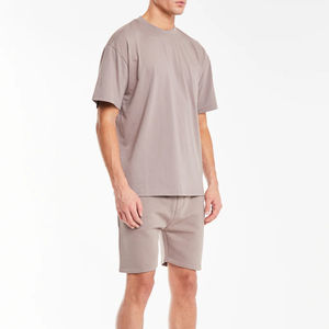 Ensemble T-shirt et short pour homme en coton peigné 100%, coupe ajustée, col rond, manches courtes, respirant, collection été - Product Image 3