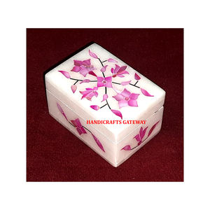 Très belles boîtes de rangement en marbre blanc incrusté de nacre rose pour Thanksgiving et décoration intérieure. - Product Image 1