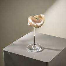 Verres à pied en coquillage de haute qualité Coastal Chic Seashell: verrerie élégante et tendance pour les maisons modernes et les soirées à la plage, décor - Product Image 5