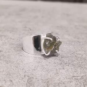 Bague pour femme en argent sterling 925, pierre précieuse labradorite naturelle, large bande, cadeau de Noël, cadeau d'anniversaire, bijoux faits à la main - Product Image 5