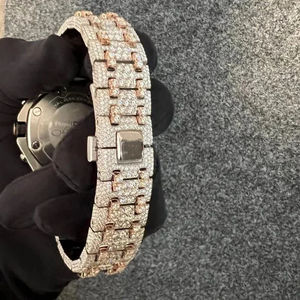 Montre de luxe classique de haute qualité avec cadran VVS Moissanite Diamond Fashion Hiphop Iced Quartz en acier inoxydable avec calendrier complet - Product Image 5