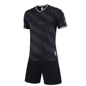 Camiseta de fútbol 2025 personalizada, diseño de alta calidad, kit de uniforme de fútbol para hombre, técnica de sublimación, conjunto completo, pedidos personalizados calientes - Product Image 1