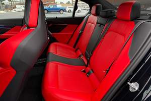 BMW M-5 2025 Automático con Asientos de Cuero, Techo Panorámico, Faros LED, Neumáticos R18 - Product Image 4