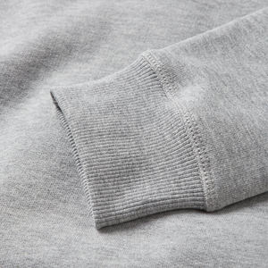 Sudadera para Hombre Heather Gray, Mezcla de Algodón Ultra Suave y Cómoda, Cuello Redondo, Manga Raglán, Detalles de Canalé en la Parte Delantera - Product Image 4