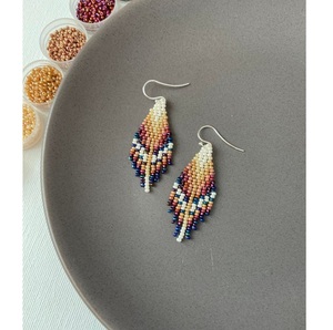 Pendientes de cuentas de cristal modernos Accesorios hechos a mano de moda - Product Image 3