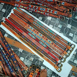 Hebilla de cinturón de metal de aleación Cinturón de cuentas azteca occidental de cuero de vaca con diseño de mano ondulado de cesta al mejor precio para hombres y mujeres - Product Image 6