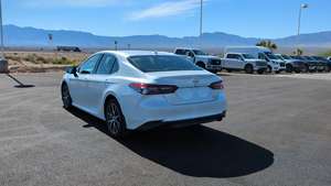 Opción de Excelente Eficiencia de Combustible: Toyota Camry XLE 2023 - Product Image 4